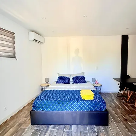 Апартаменты Vue Sur Les Clementiniers Санта-Люсьа-ди-Морьяни