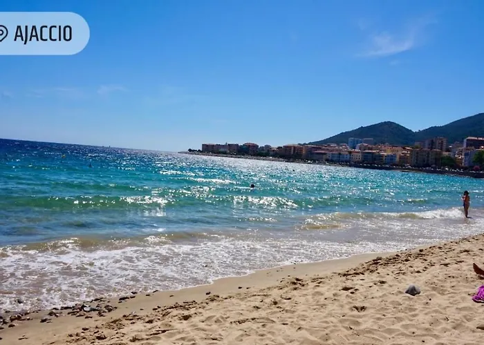 Vue Sur Les Clementiniers דירה