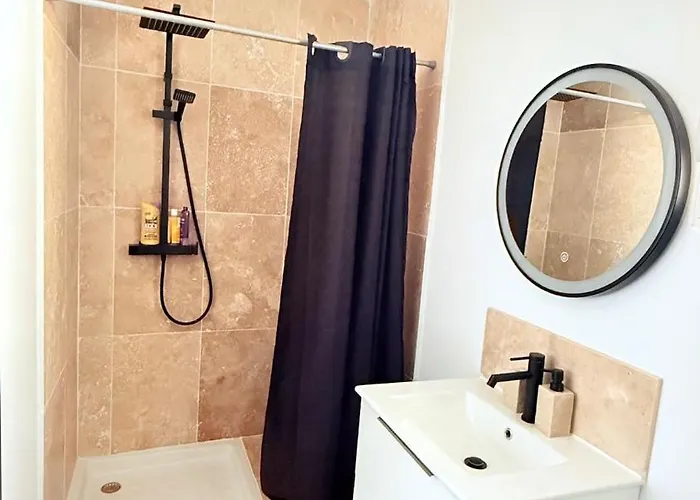 Vue Sur Les Clementiniers